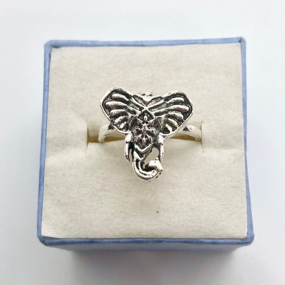 Elephant Head Ring Silver Tone Size 6